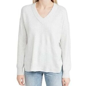 Madewell Bartlett V-Neck Pullover Sweater in Coziest Yarn Light Heather Grey